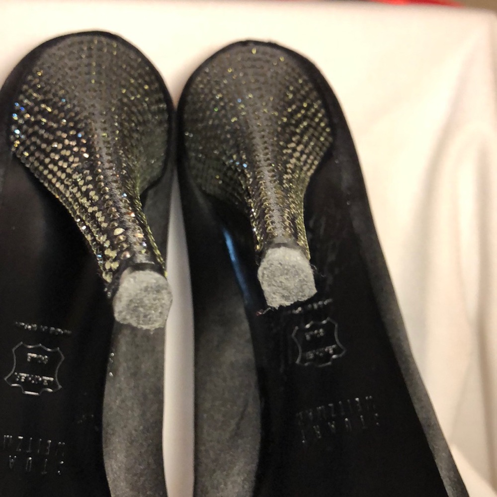Shoes - Picture 7 of 8